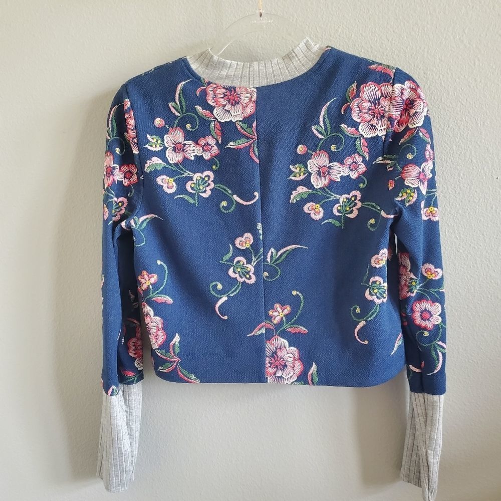 NWT BCBGeneration floral jacket - Picture 3 of 6